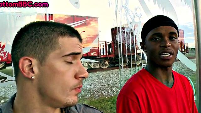 Picked up thug gets his ass fucked by white dude