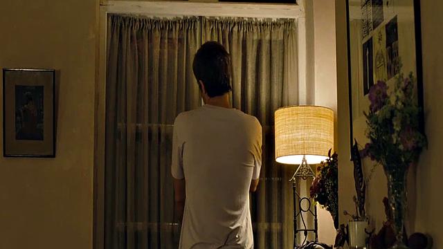 Anne Hathaway Striptease