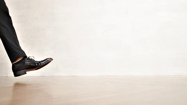 Xiaomei sucks and fucks a customer while online in her chat room