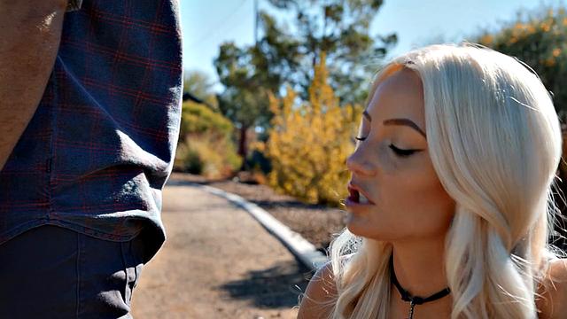 Check out that sexy ass!