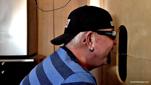 Gloryhole Black Cock Suck and Hump