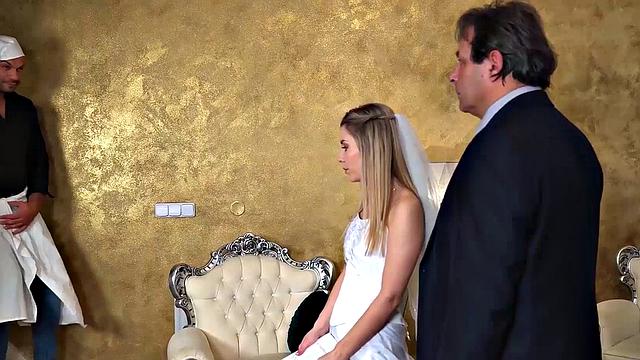 VIP4K. Birds and Bees Class for Bride - Lucky Bee