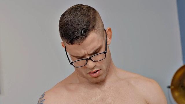 Nerd amateur glasses solo wanking cock in his room