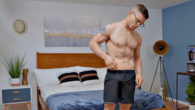 Nerd amateur glasses solo wanking cock in his room