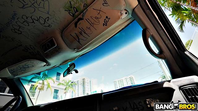 Мэнди согласилась на секс за деньги ради мечты о собственном доме с Jay Bangher в фургоне