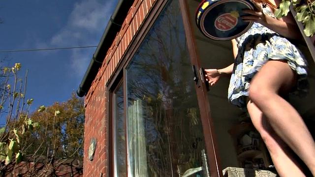 UK Farmers Daughter Sabrina Fucks Hired Help