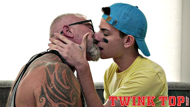 ELI BENNET Chapter 1 - Tryout