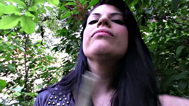 An Extra Creamy Shot For British Babe in A Public Park