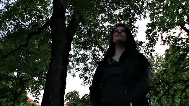 An Extra Creamy Shot For British Babe in A Public Park