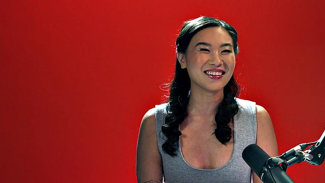 Horny Asian babe toys pussy after solo casting