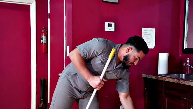 A tattooed babe twerk and get drilled after intense gym training