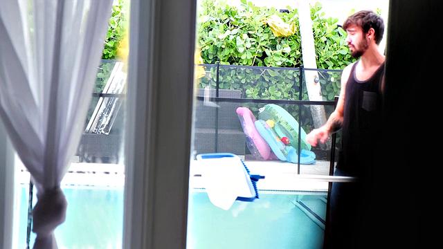 Young stud for Isabella Flames