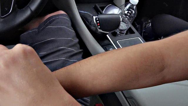 Helping out a Latina with a shaved pussy in need of some help