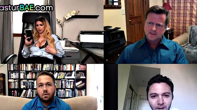 webcam babe enjoys masturbating with dildo