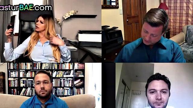 webcam babe enjoys masturbating with dildo