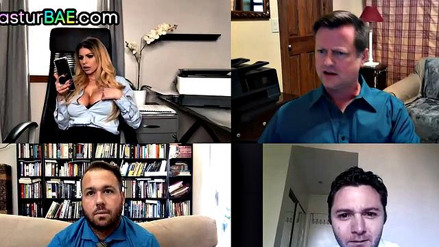 webcam babe enjoys masturbating with dildo