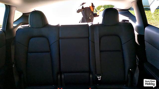 Horny Slut Masturbates In Car And Sticks A Carrot In her Pussy