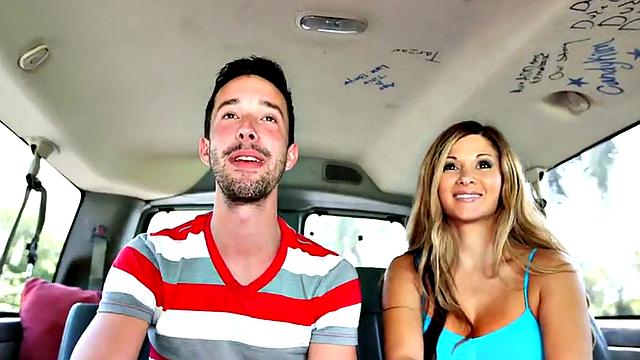 Blindfolded gay mouth sucked, str8 cums in outdoor van