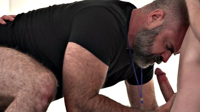 Hairy DILF assfucked in 3some by twinks