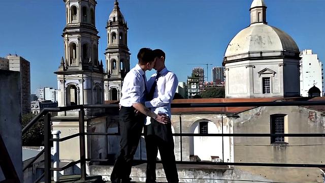 Эдвин рискует получить по-крупному от Цезаря без резины