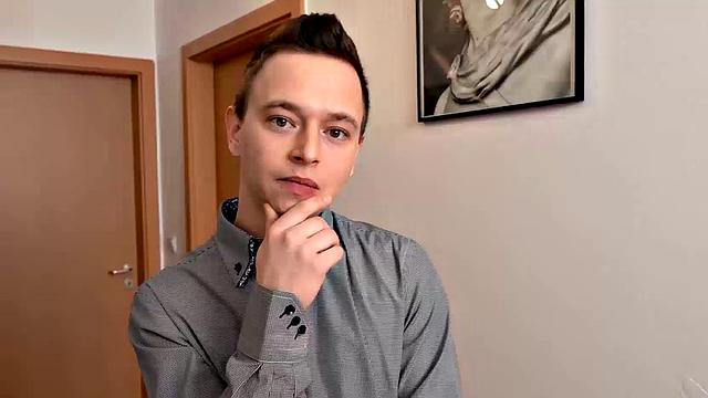 HUNT4K. Christmas mood causes hunter to pay for sex with friends hot GF