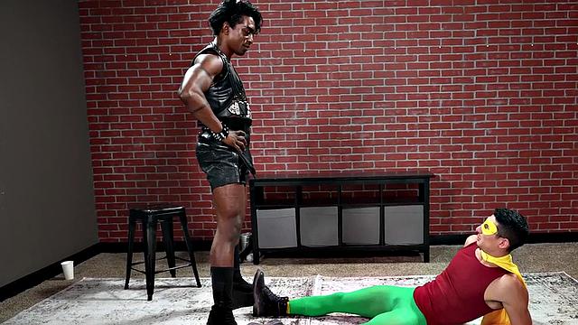 Mesmerized cosplay stud fucked in greedy asshole