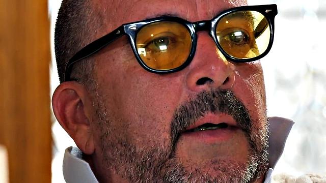 21yo busty babe cockriding and sucking old guy