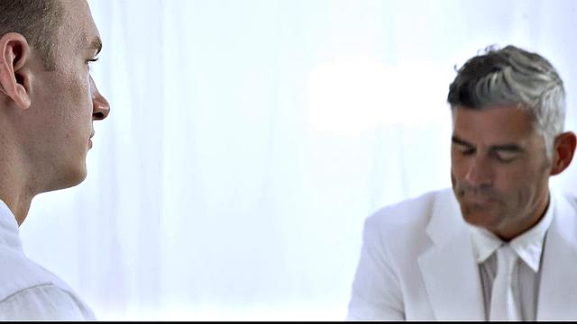 президент оукс дико жарит взрослого херринга на кастинге в орден