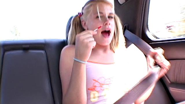 Little Summer finger fucking in the back of a car in public