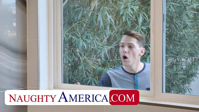 Richelle Ryan bangs her son's perverted friend