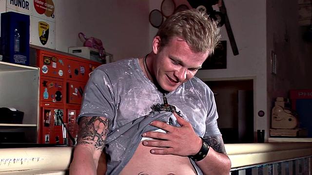 The Big Cocktail Server