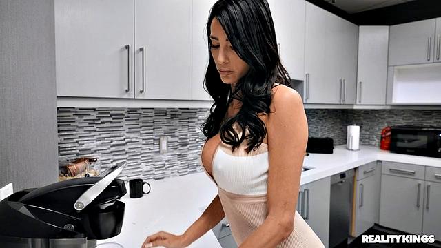 A Dreamy Office Encounter