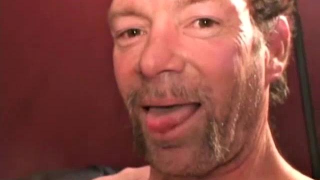 Steve is a 43 year old carpenter, who has been in the city looking for work for some time now. He enjoys women, but goes both ways and probably leans toward the guys. He's fun guy to be around and even more enjoyable to watch.