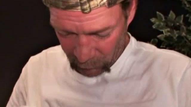 Steve is a 43 year old carpenter, who has been in the city looking for work for some time now. He enjoys women, but goes both ways and probably leans toward the guys. He's fun guy to be around and even more enjoyable to watch.