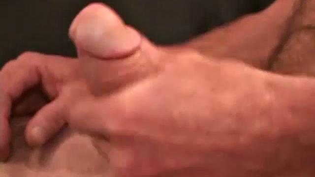 Steve is a 43 year old carpenter, who has been in the city looking for work for some time now. He enjoys women, but goes both ways and probably leans toward the guys. He's fun guy to be around and even more enjoyable to watch.