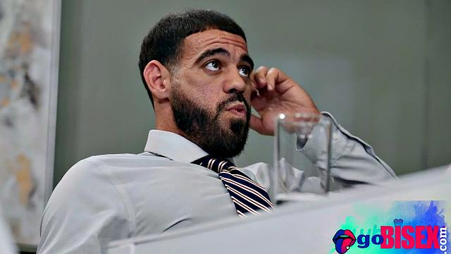 Giving bisexual unicorn in fmm