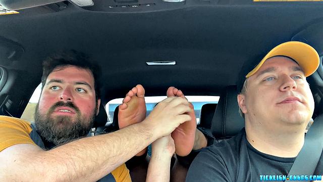 Snyft: Fabio Tickled At Home - Fabio, Nemo &amp;amp; Matt