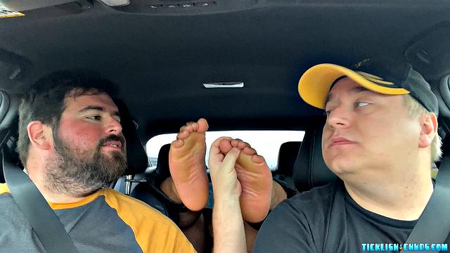 Snyft: Fabio Tickled At Home - Fabio, Nemo &amp;amp; Matt