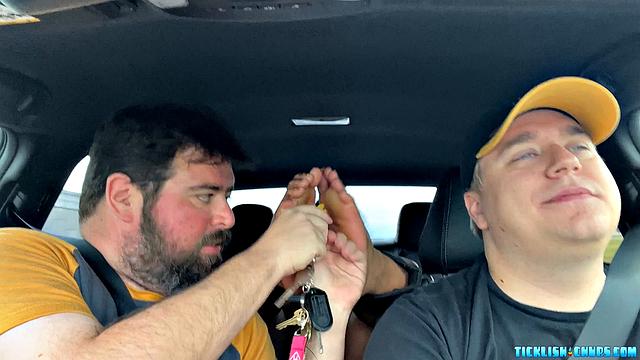 Snyft: Fabio Tickled At Home - Fabio, Nemo &amp;amp; Matt