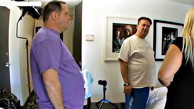 Plumper amateur spitroasted