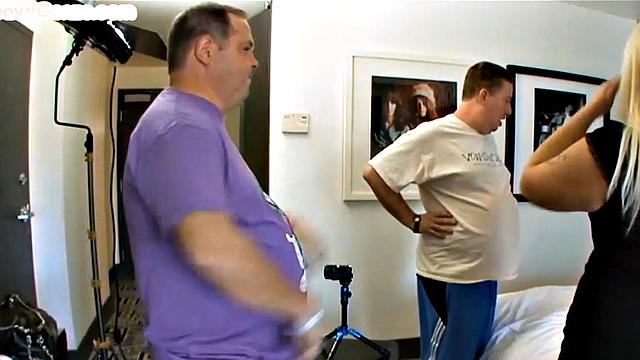 Plumper amateur spitroasted