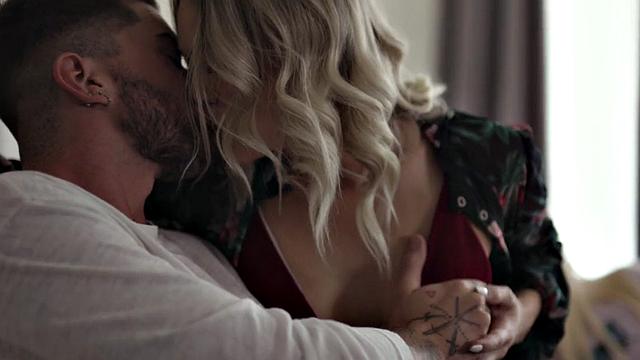 Busty trans goddess sucking boyfriend's dick in kinky couple