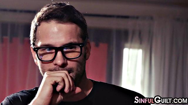 Busty escort lady gets hard pussypounde