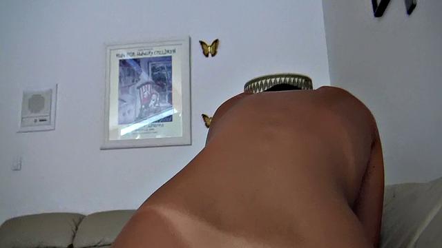 Czeching Out Her Behind!