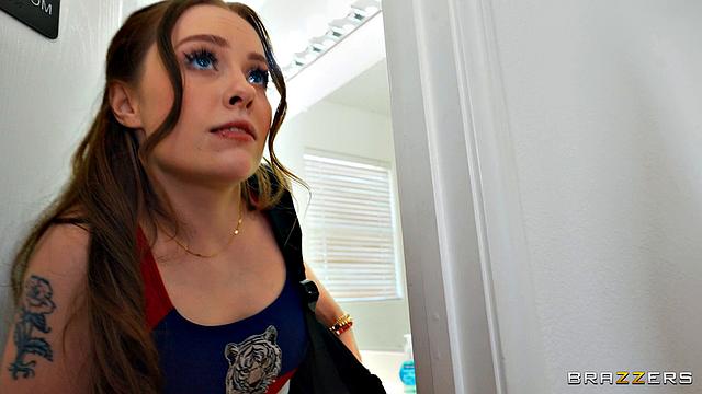 Slutty Cheerleader Caught Mid-Orgy