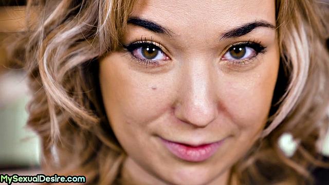 Cock-hungry babe getting pussy stretched