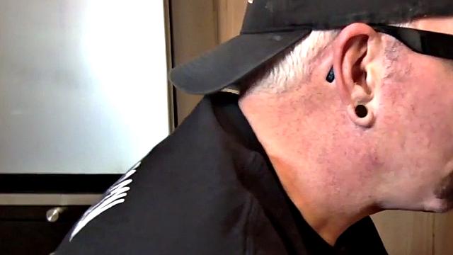 Sucking gloryhole DILF sucks cock in homemade BJ video