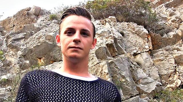 Милая Кэмерон трахается в горах - Кэмерон Джеймс, Шон Тейлор и Себастьян Кейн