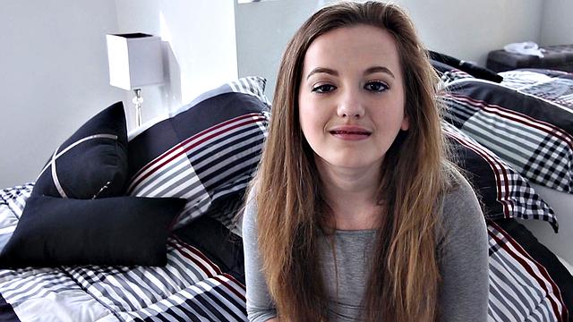Step Sister Earns Her It