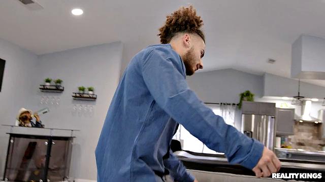 Dick Delivery for Cheated GF